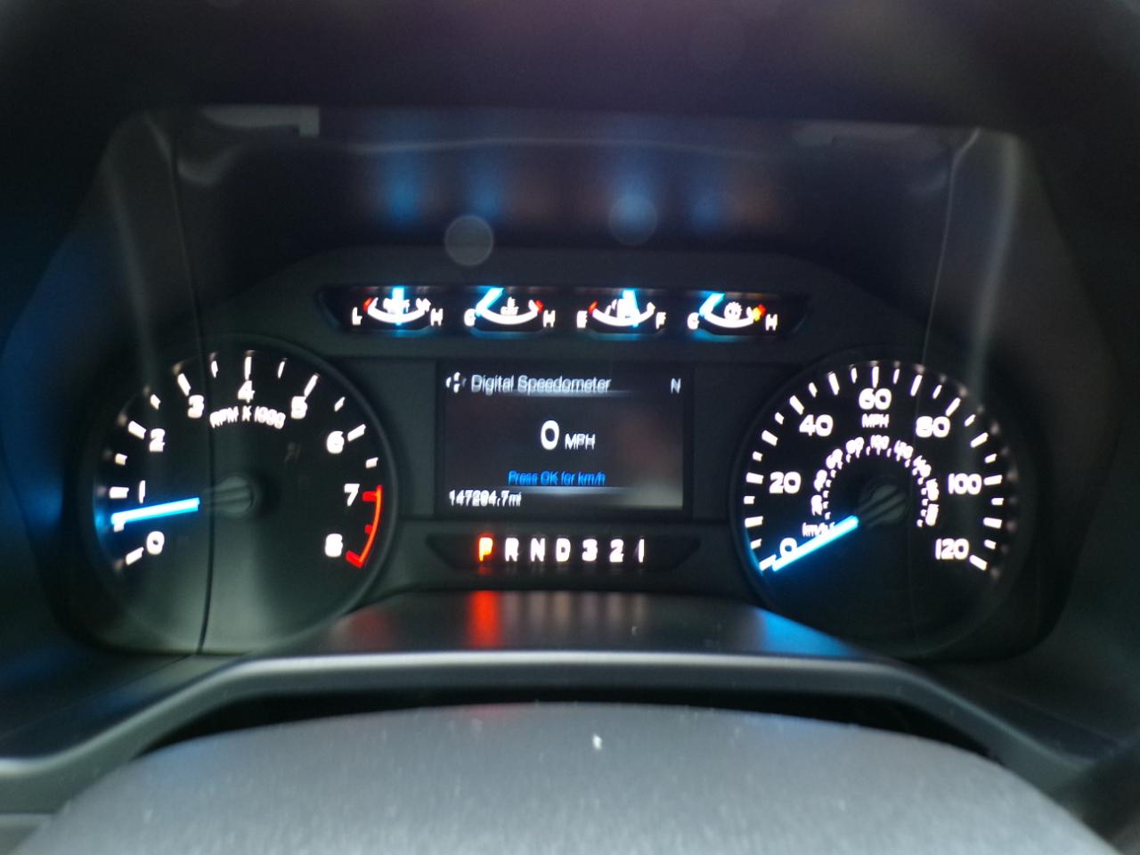 Ford F-150 2WD Reg Cab 122.5" XL 2016