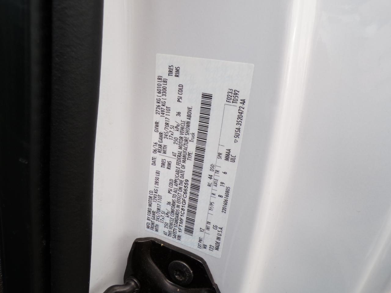 Ford F-150 2WD Reg Cab 122.5" XL 2016