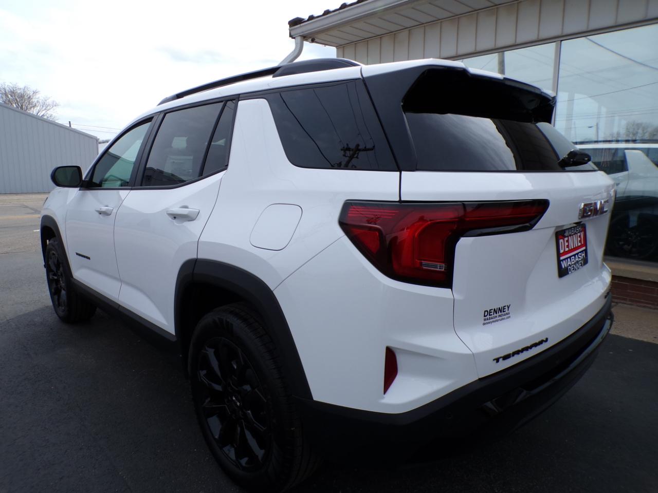 GMC Terrain FWD 4dr Elevation 2025