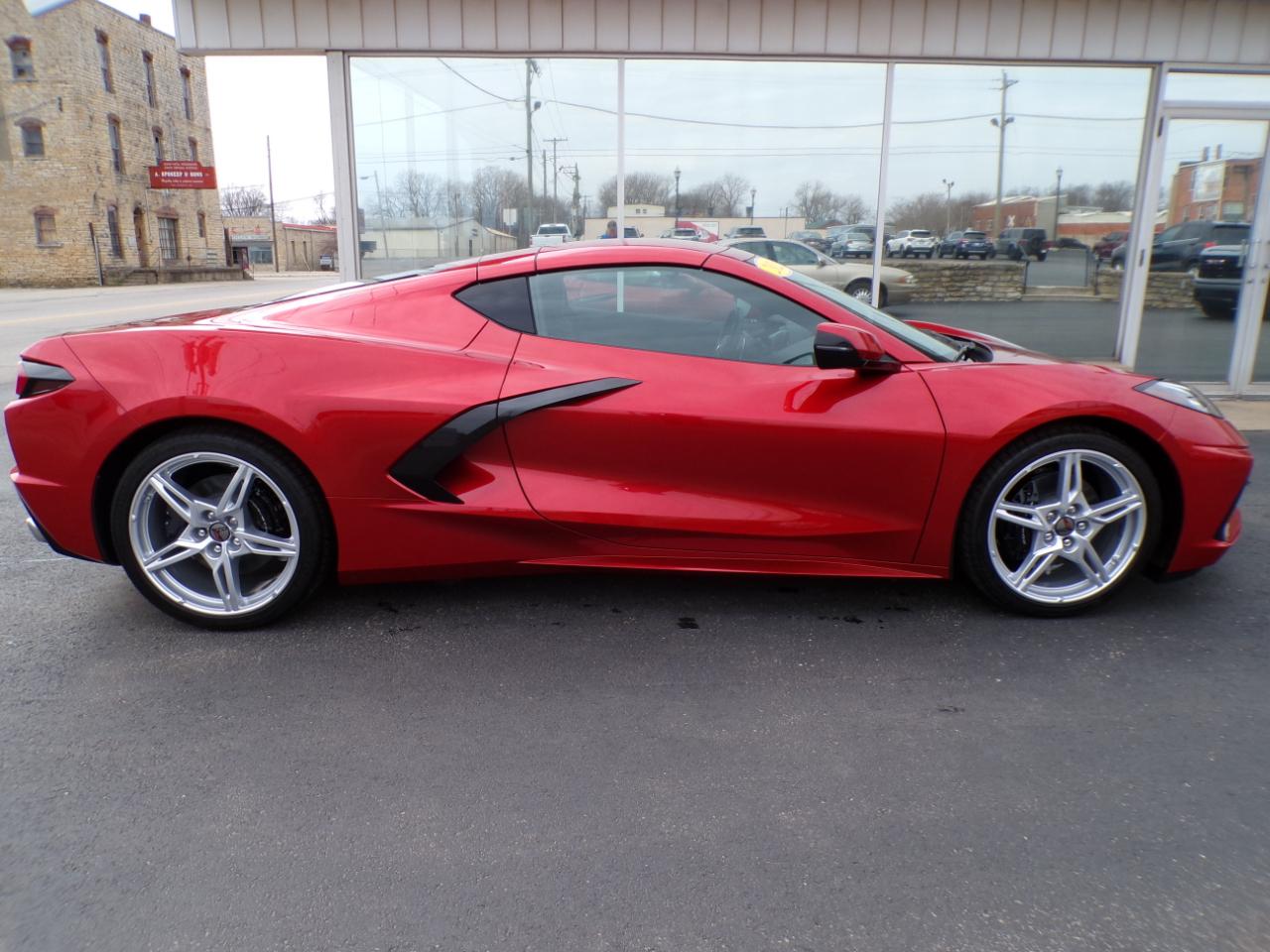 Chevrolet Corvette 2dr Stingray Cpe w/1LT 2021
