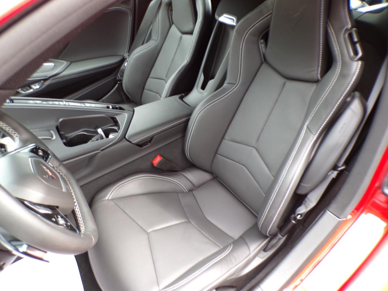 Chevrolet Corvette 2dr Stingray Cpe w/1LT 2021