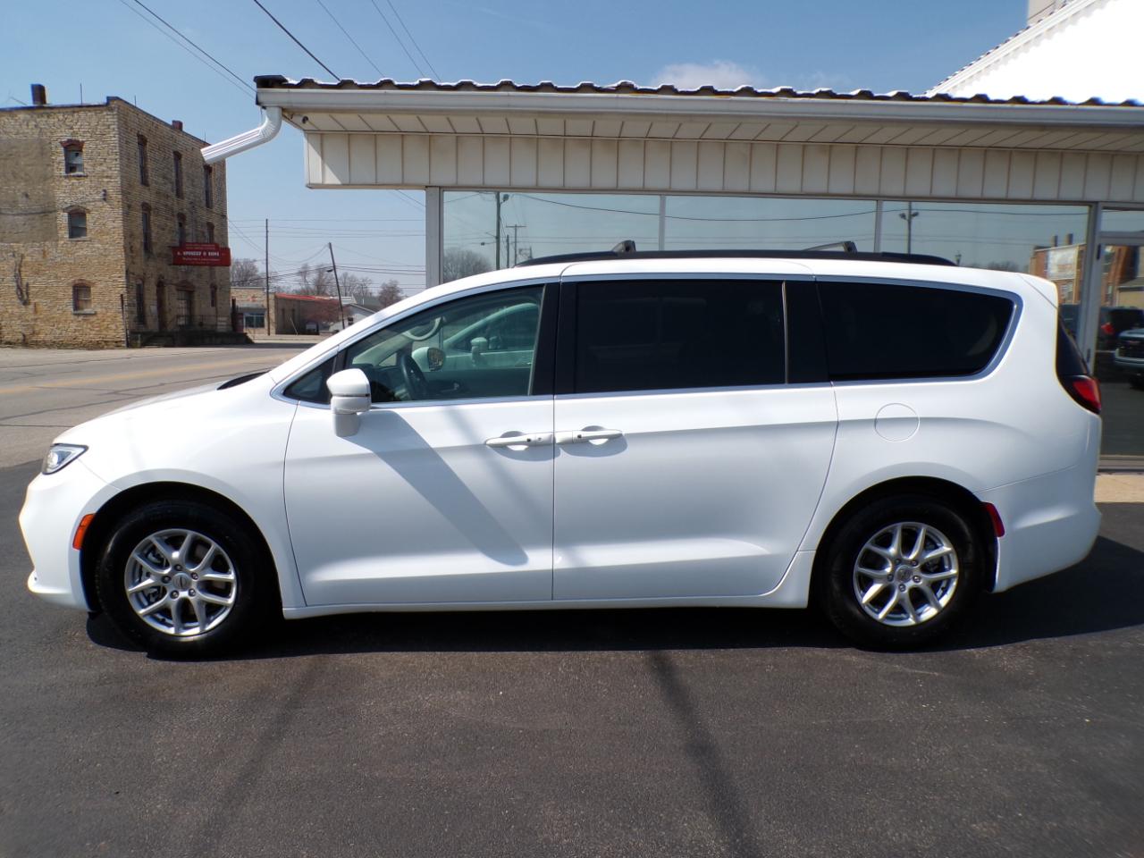 Chrysler Pacifica Touring L FWD 2022