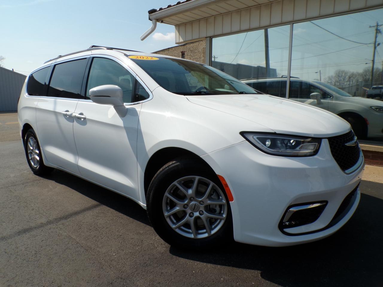 Chrysler Pacifica Touring L FWD 2022