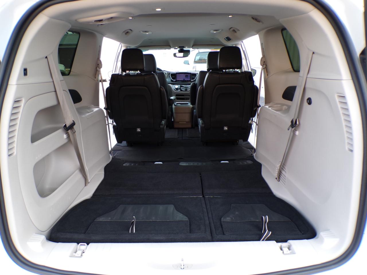 Chrysler Pacifica Touring L FWD 2022