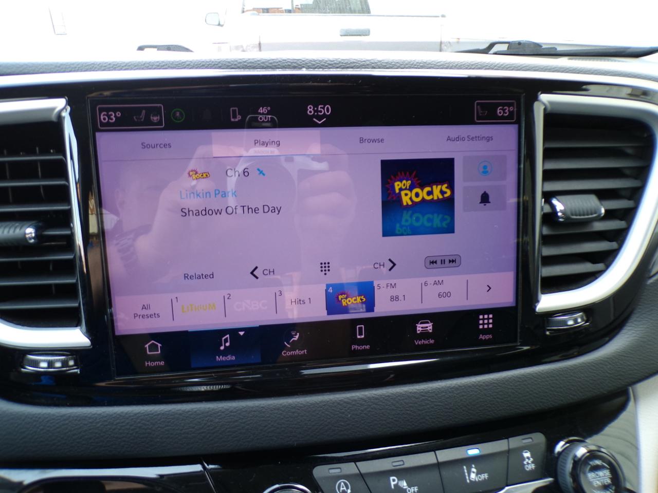 Chrysler Pacifica Touring L FWD 2022