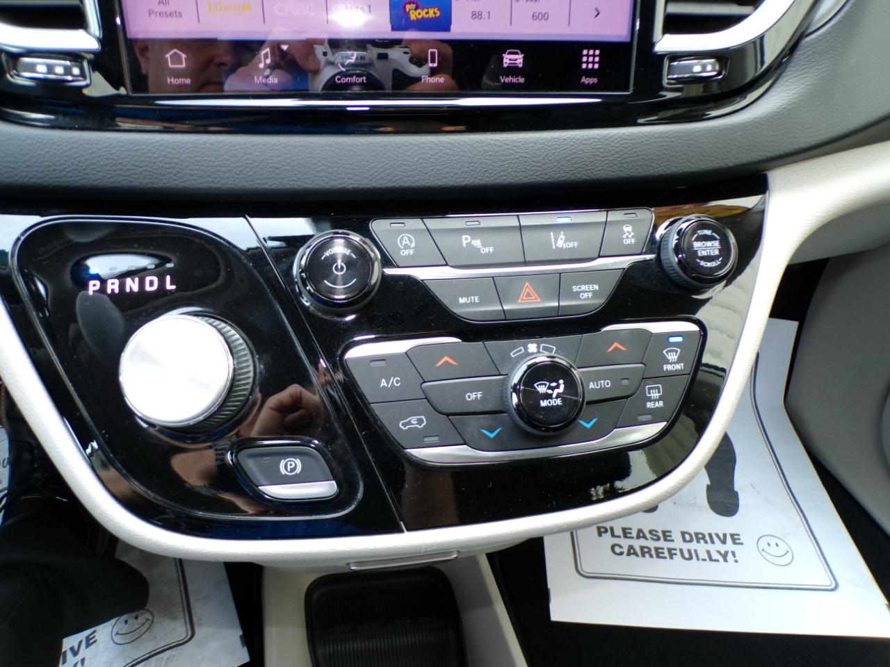 Chrysler Pacifica Touring L FWD 2022