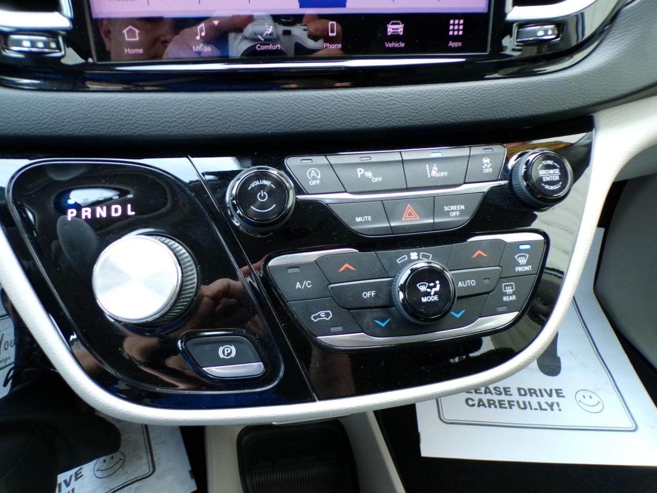 Chrysler Pacifica Touring L FWD 2022