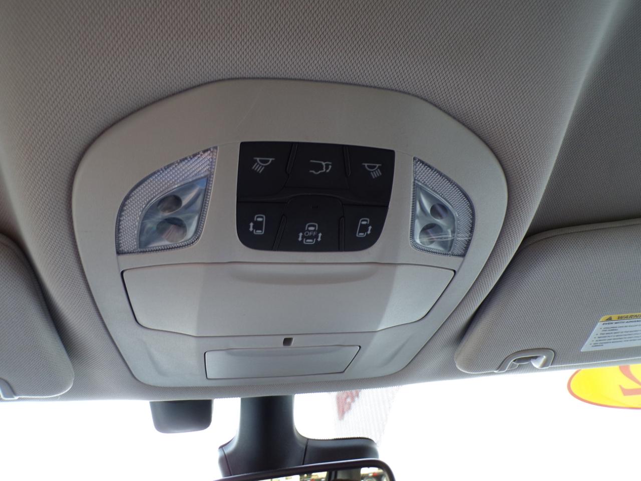 Chrysler Pacifica Touring L FWD 2022