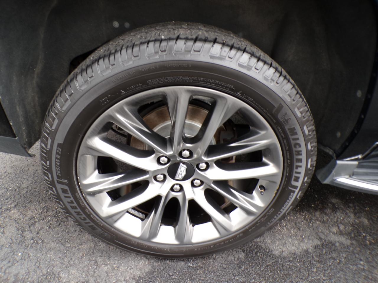 Cadillac Escalade ESV 4WD 4dr Luxury 2019