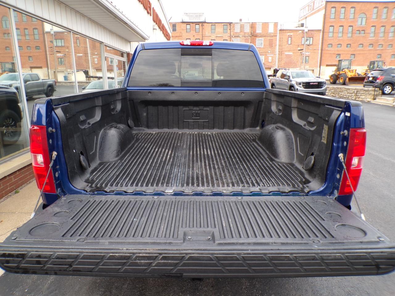 Chevrolet Silverado 1500 4WD Crew Cab 143.5" LT 2012