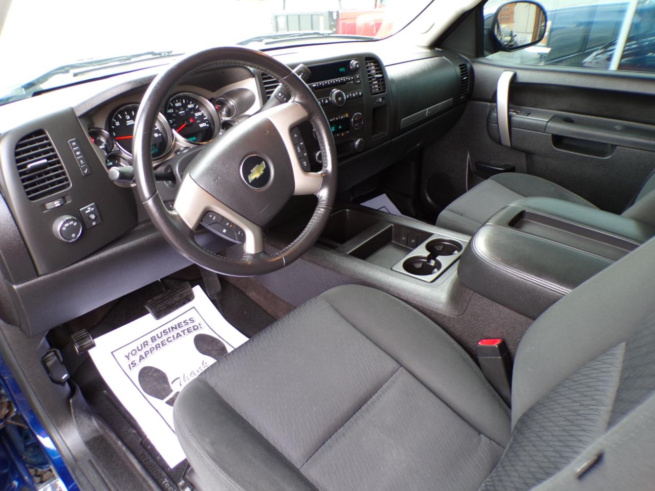 Chevrolet Silverado 1500 4WD Crew Cab 143.5" LT 2012