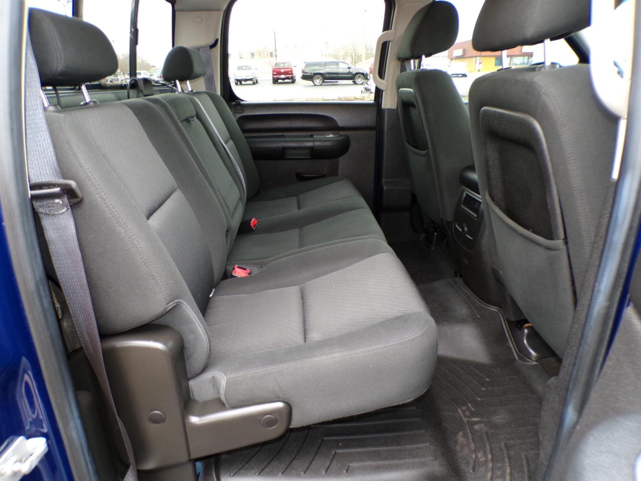 Chevrolet Silverado 1500 4WD Crew Cab 143.5" LT 2012