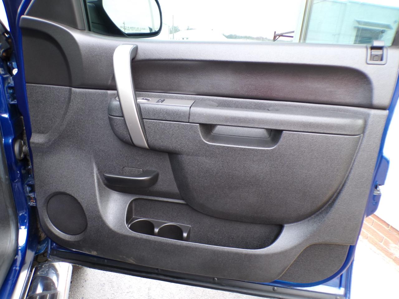 Chevrolet Silverado 1500 4WD Crew Cab 143.5" LT 2012