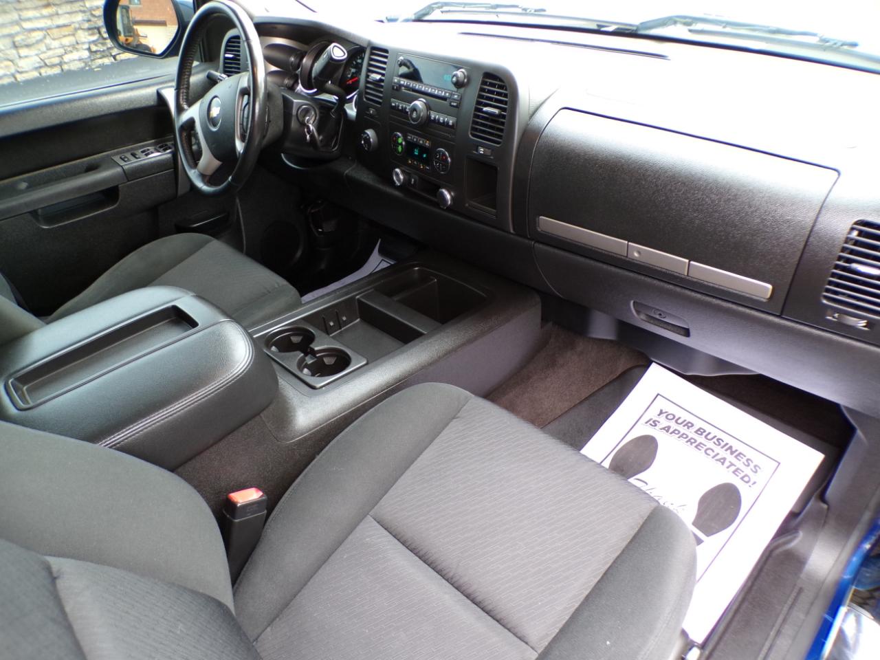 Chevrolet Silverado 1500 4WD Crew Cab 143.5" LT 2012