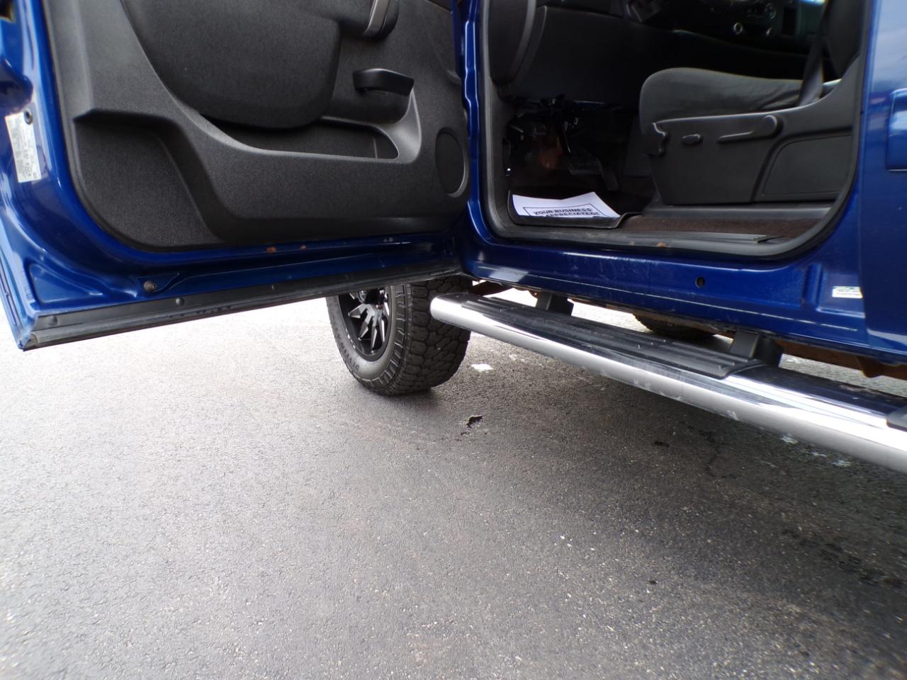 Chevrolet Silverado 1500 4WD Crew Cab 143.5" LT 2012