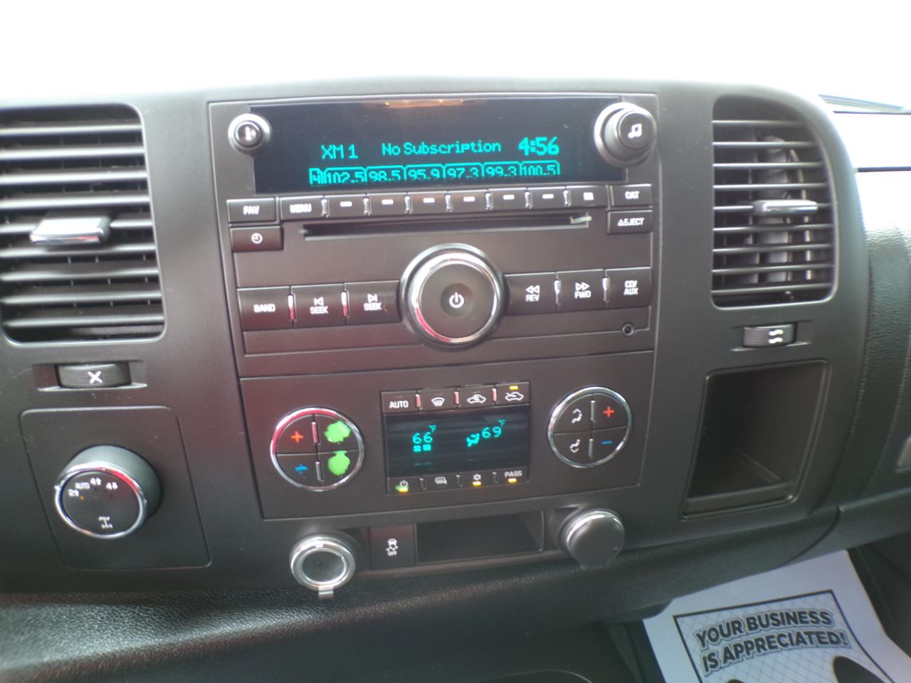 Chevrolet Silverado 1500 4WD Crew Cab 143.5" LT 2012