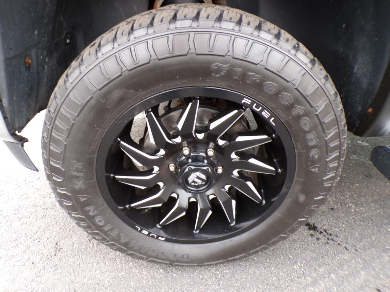 Chevrolet Silverado 1500 4WD Crew Cab 143.5" LT 2012
