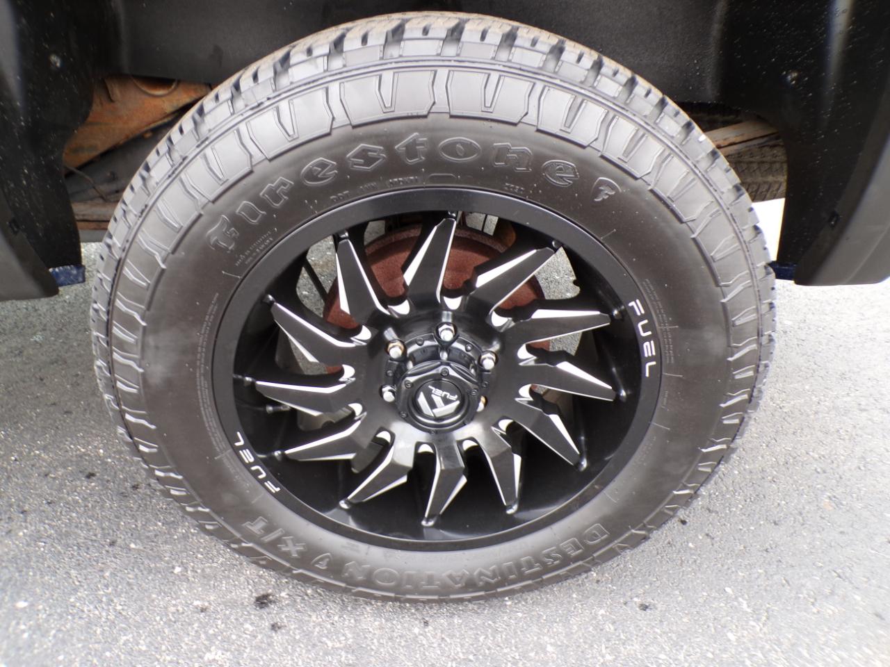 Chevrolet Silverado 1500 4WD Crew Cab 143.5" LT 2012