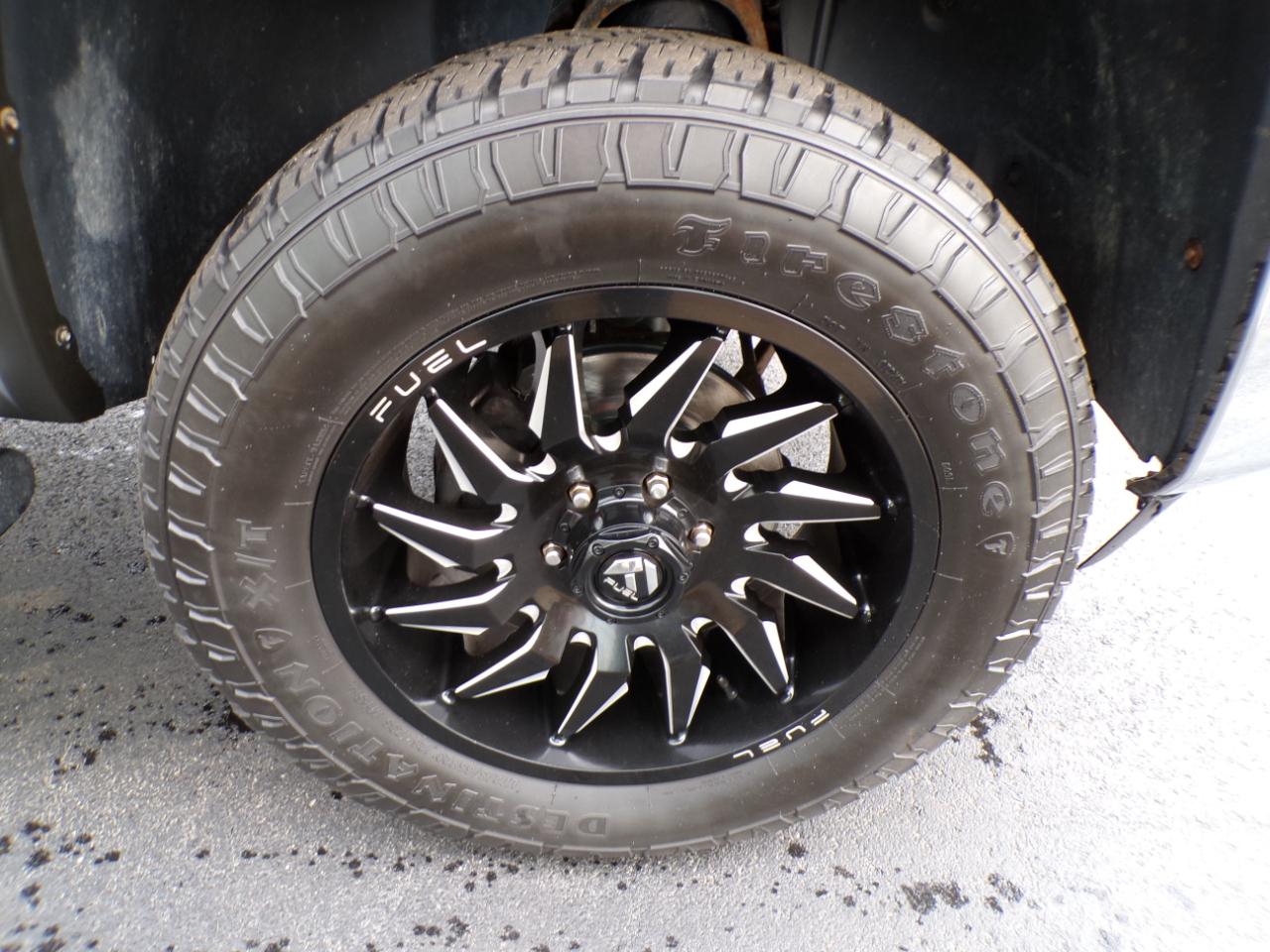 Chevrolet Silverado 1500 4WD Crew Cab 143.5" LT 2012