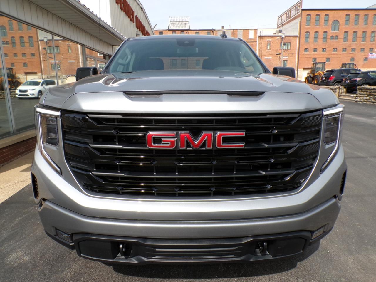 GMC Sierra 1500 4WD Crew Cab 147" Elevation w/3SB 2026