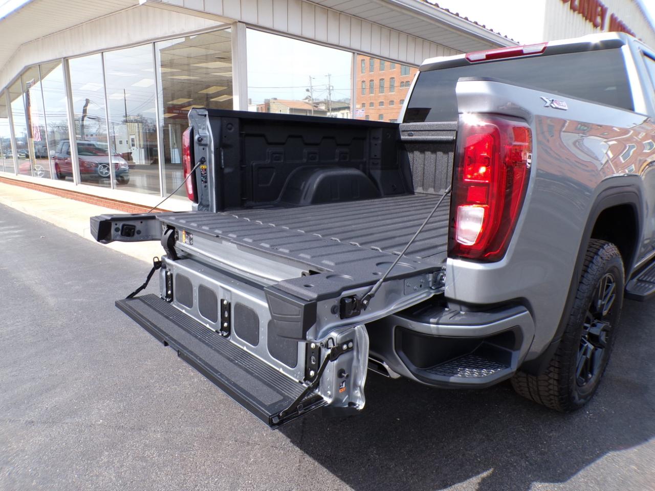 GMC Sierra 1500 4WD Crew Cab 147" Elevation w/3SB 2026
