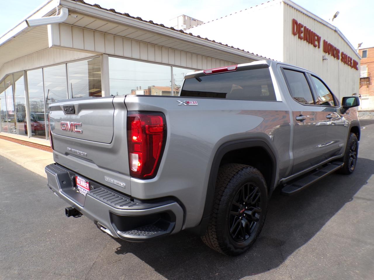 GMC Sierra 1500 4WD Crew Cab 147" Elevation w/3SB 2026
