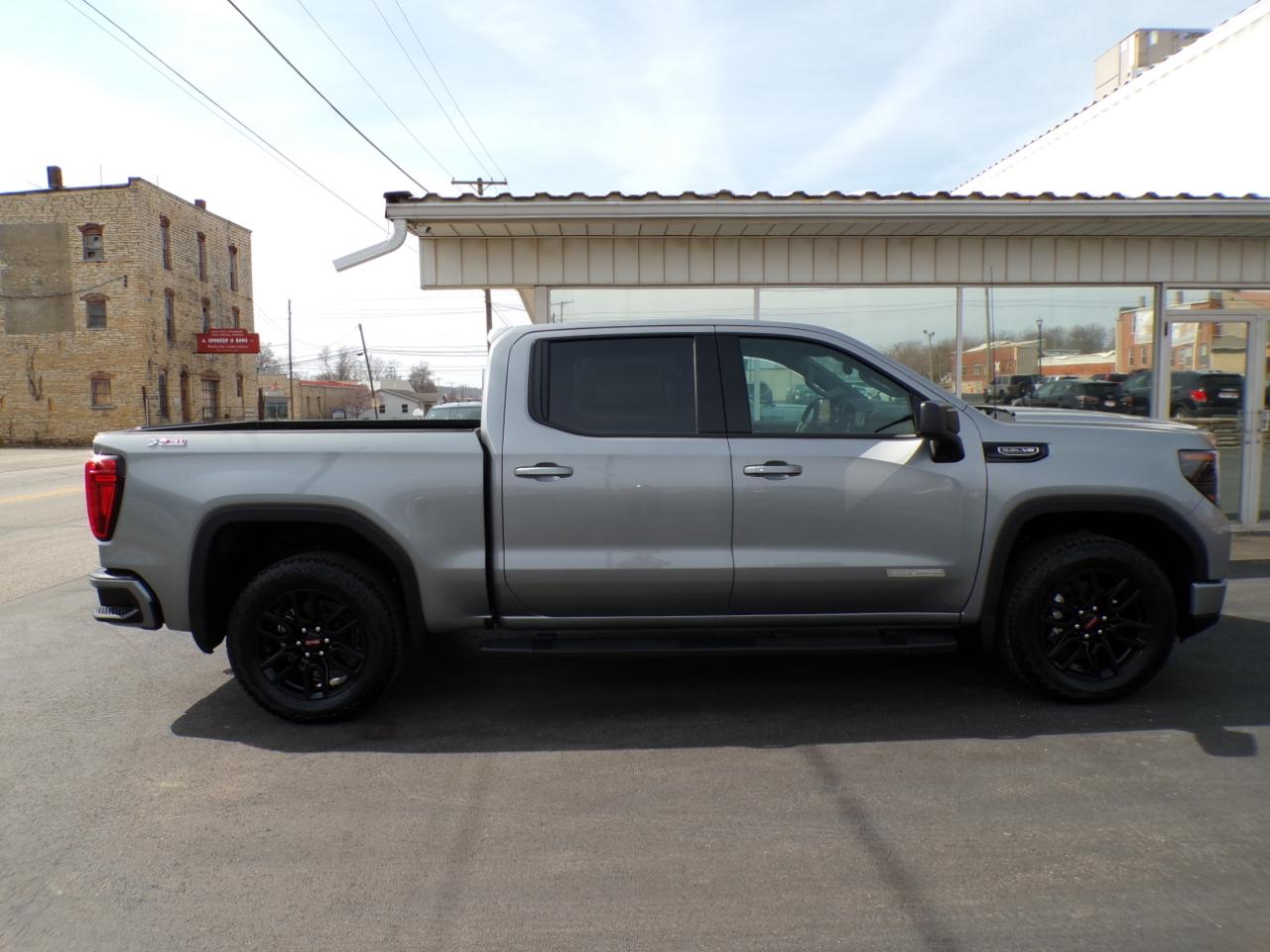 GMC Sierra 1500 4WD Crew Cab 147" Elevation w/3SB 2026