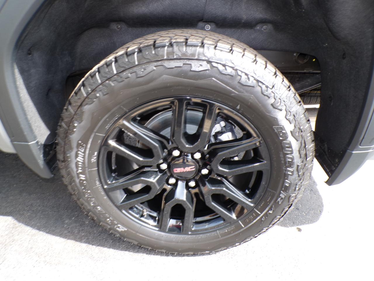 GMC Sierra 1500 4WD Crew Cab 147" Elevation w/3SB 2026