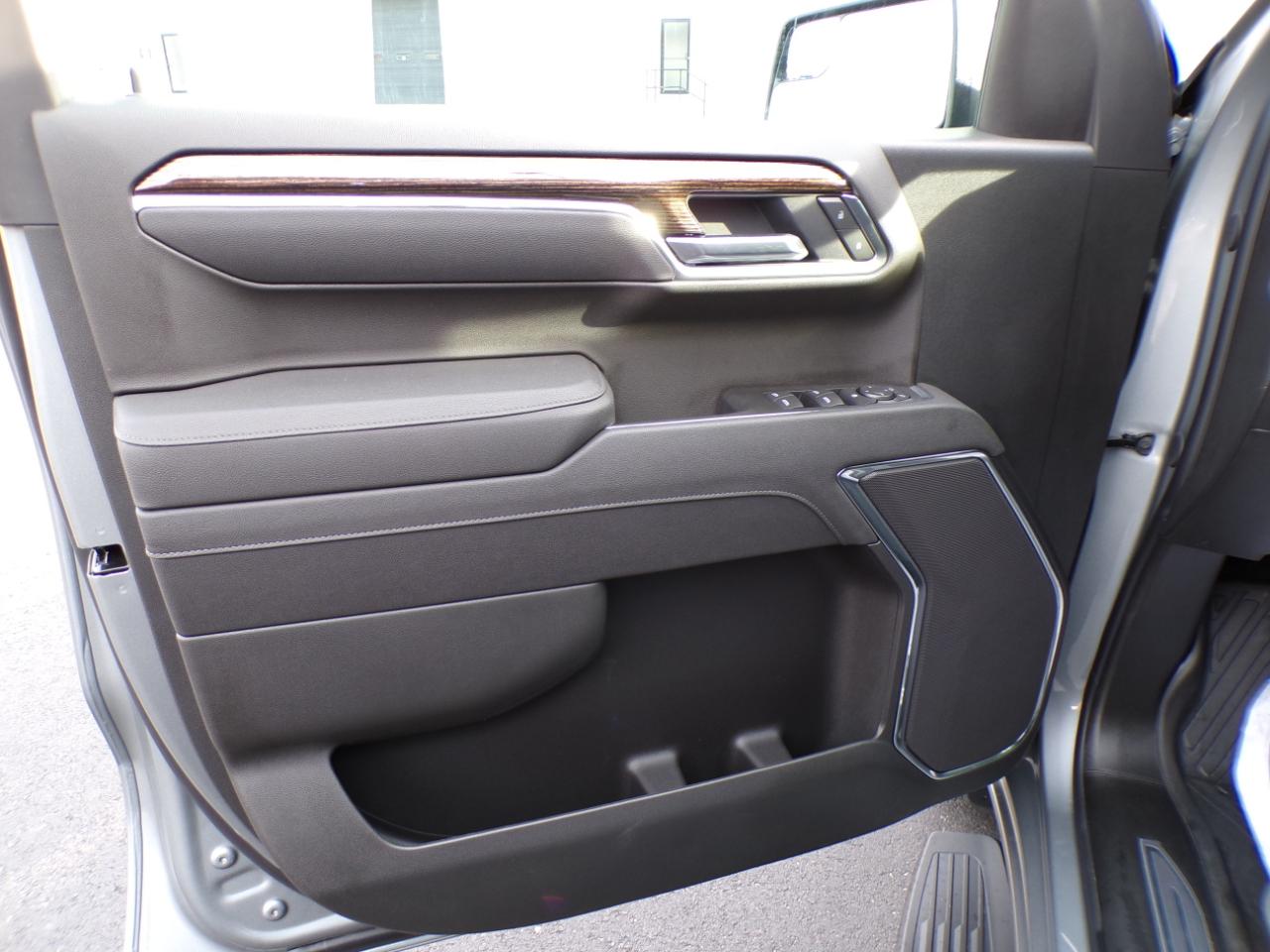 GMC Sierra 1500 4WD Crew Cab 147" Elevation w/3SB 2026