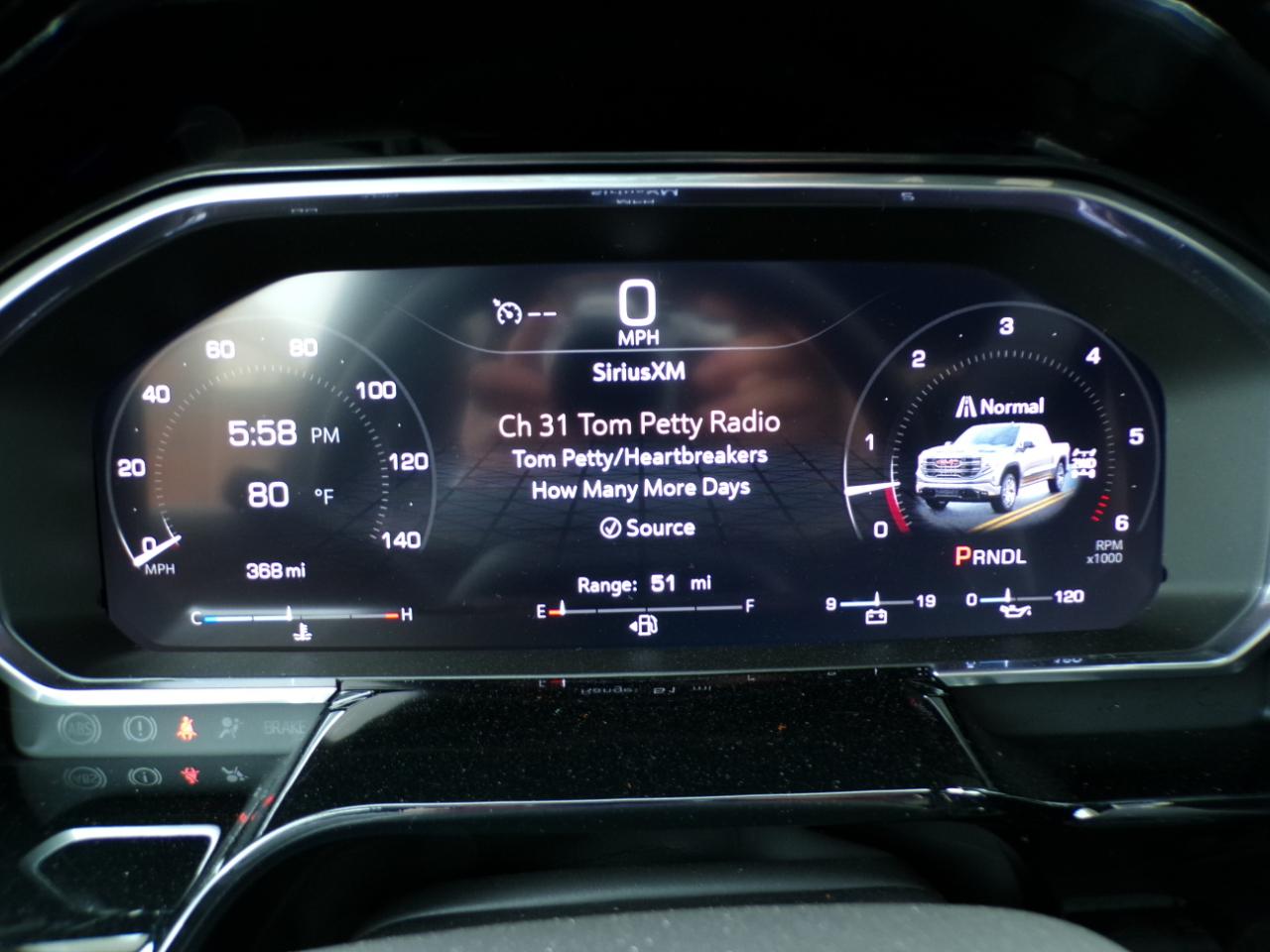 GMC Sierra 1500 4WD Crew Cab 147" Elevation w/3SB 2026