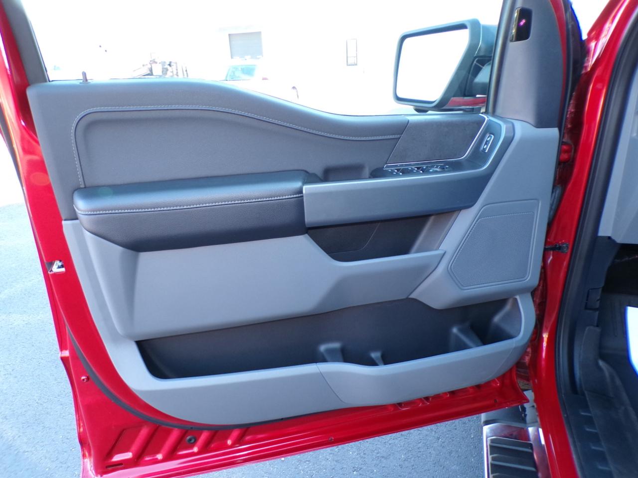 Ford F-150 XLT 4WD SuperCrew 5.5' Box 2024