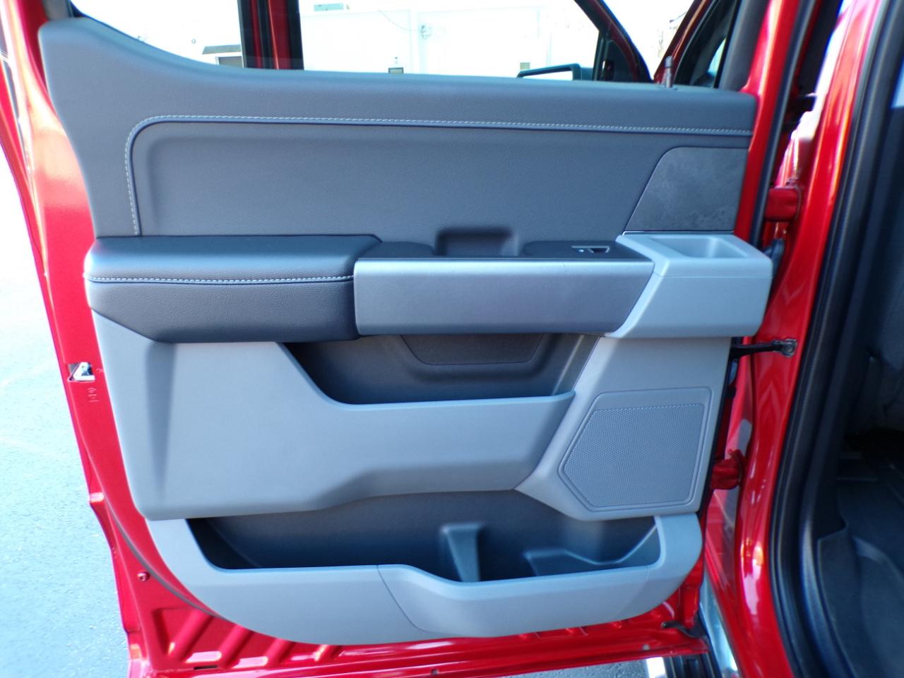 Ford F-150 XLT 4WD SuperCrew 5.5' Box 2024