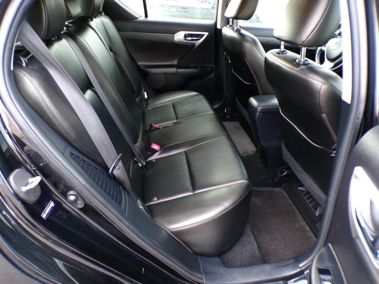 Lexus CT 200h FWD 4dr Hybrid 2012