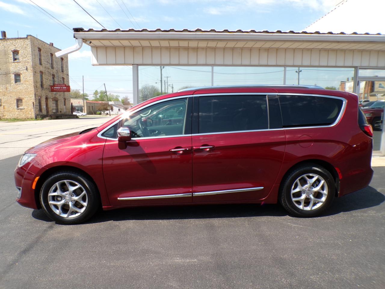 Chrysler Pacifica Limited FWD 2018