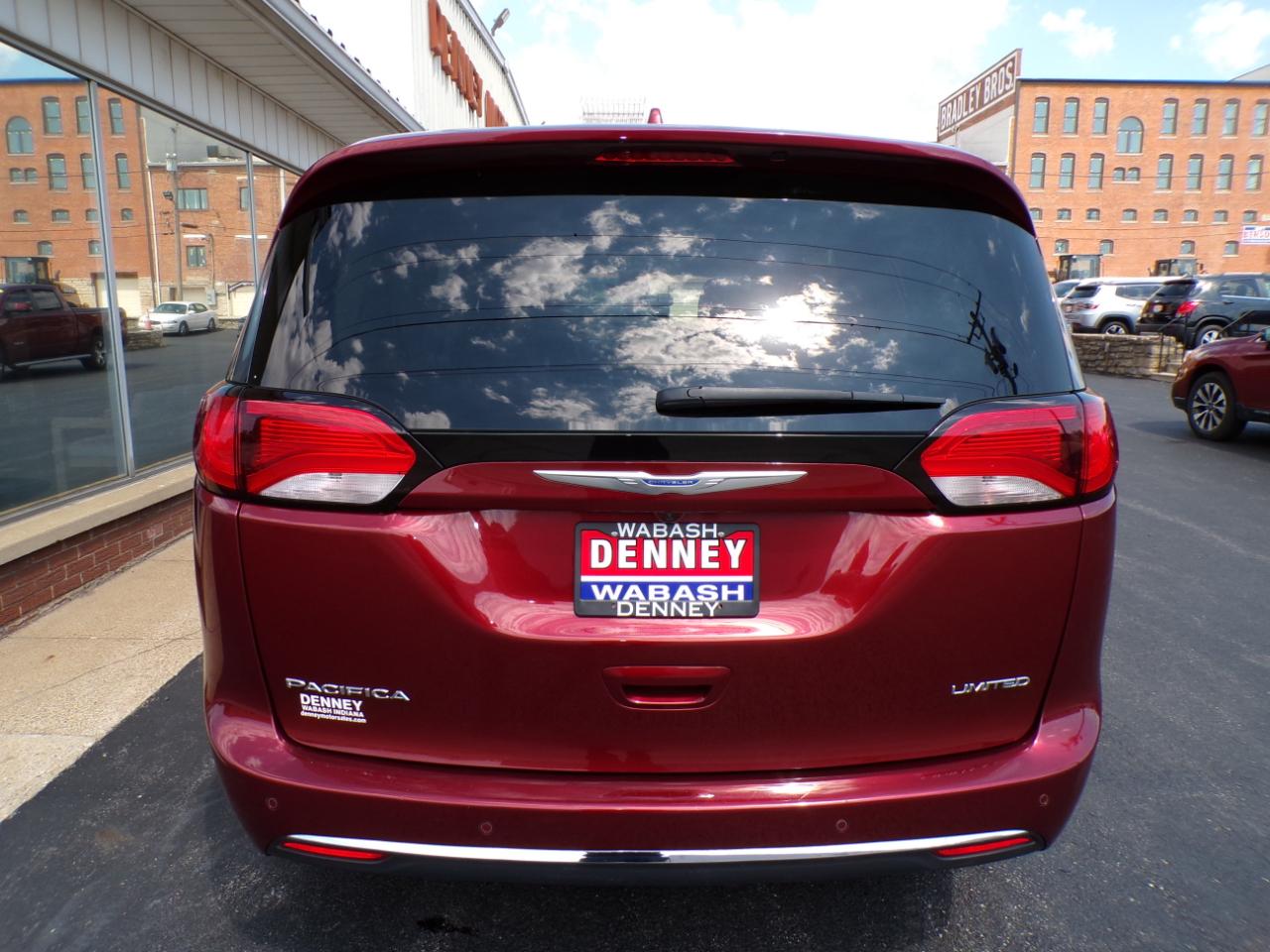 Chrysler Pacifica Limited FWD 2018