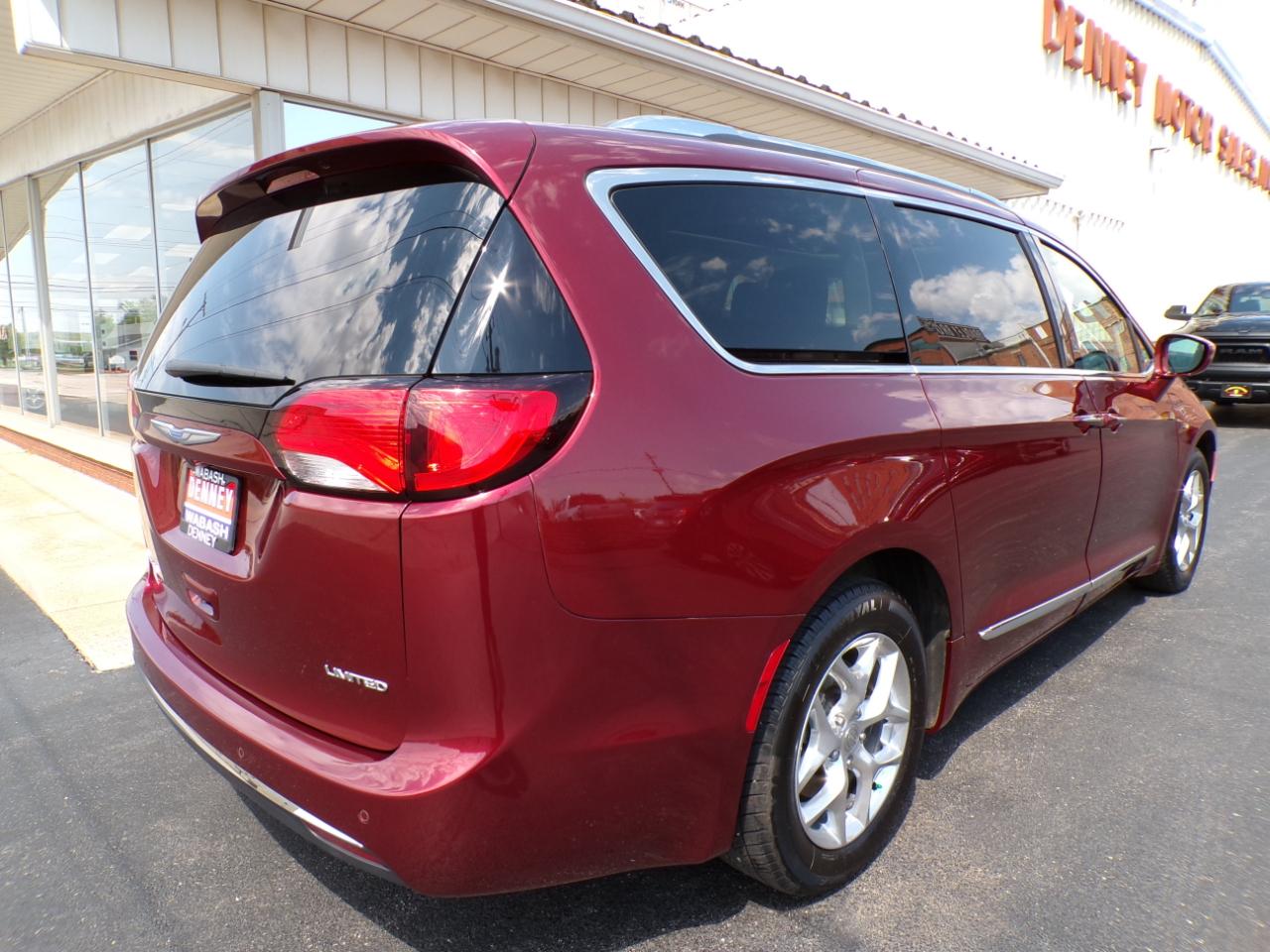 Chrysler Pacifica Limited FWD 2018