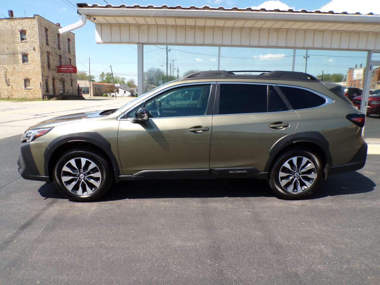 Subaru Outback Limited CVT 2023