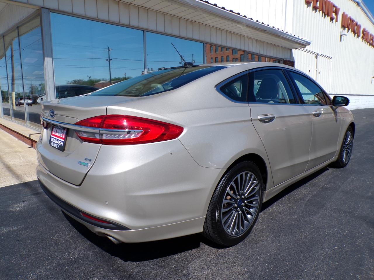 Ford Fusion SE FWD 2017
