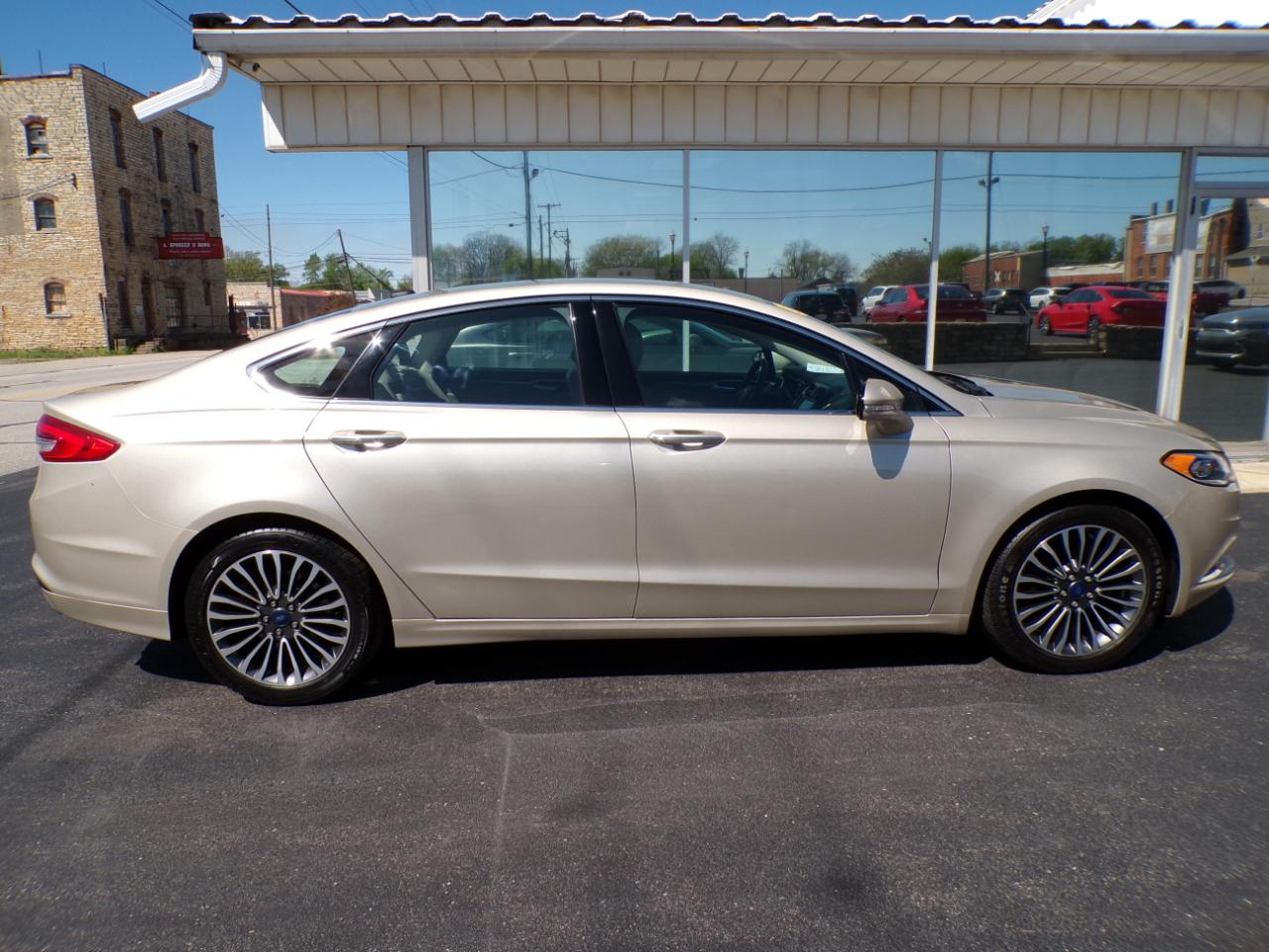 Ford Fusion SE FWD 2017