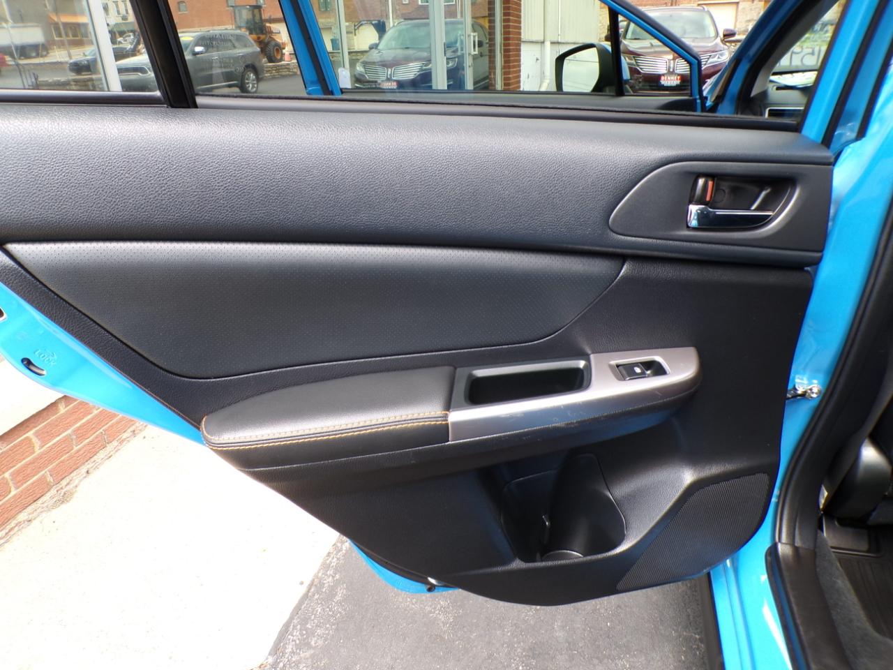 Subaru Crosstrek 2.0i Limited CVT 2017