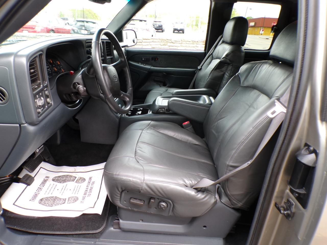 Chevrolet Silverado 1500 Ext Cab 143.5" WB LT 2002