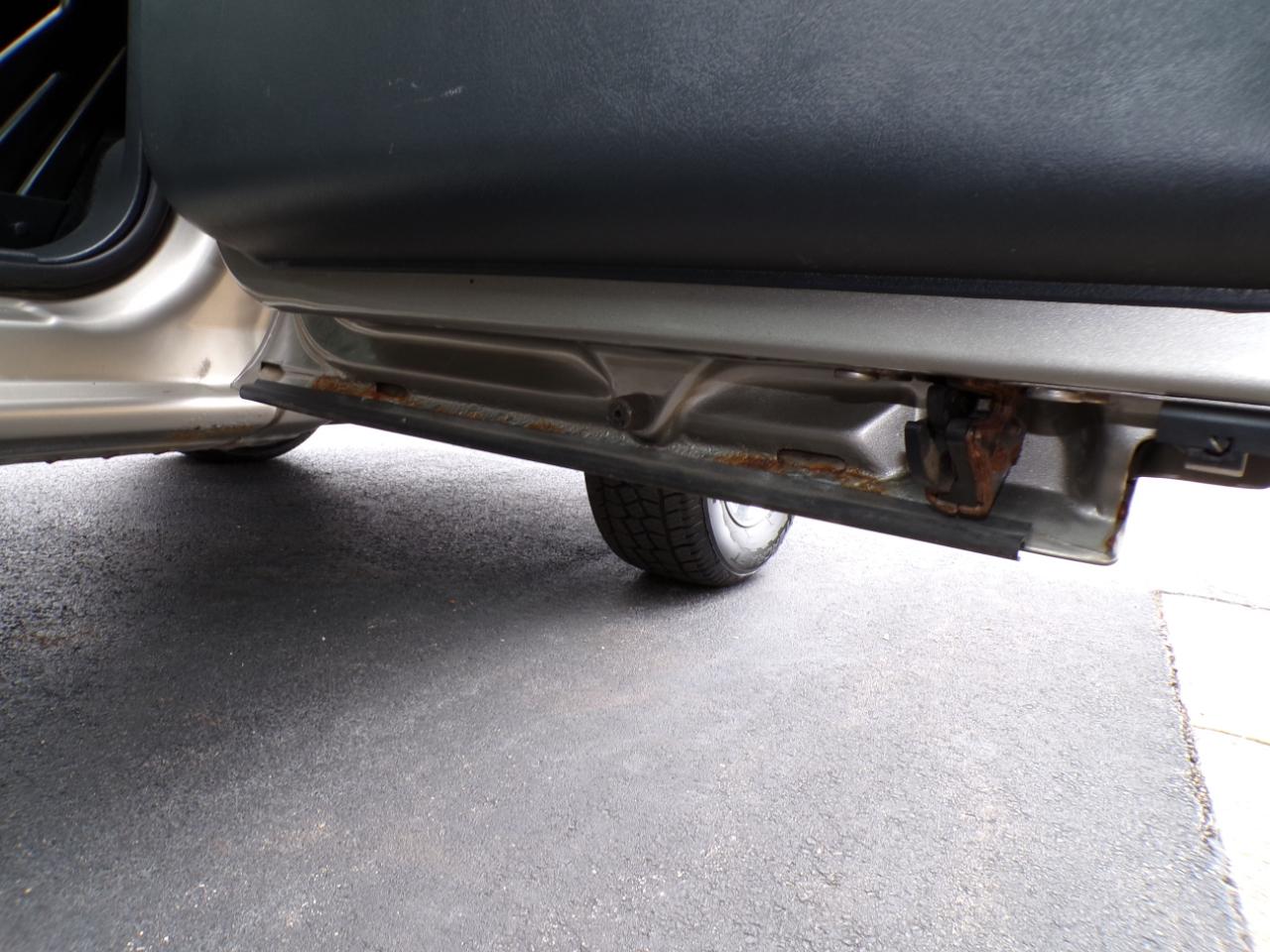 Chevrolet Silverado 1500 Ext Cab 143.5" WB LT 2002
