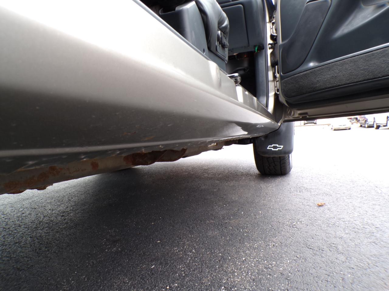 Chevrolet Silverado 1500 Ext Cab 143.5" WB LT 2002