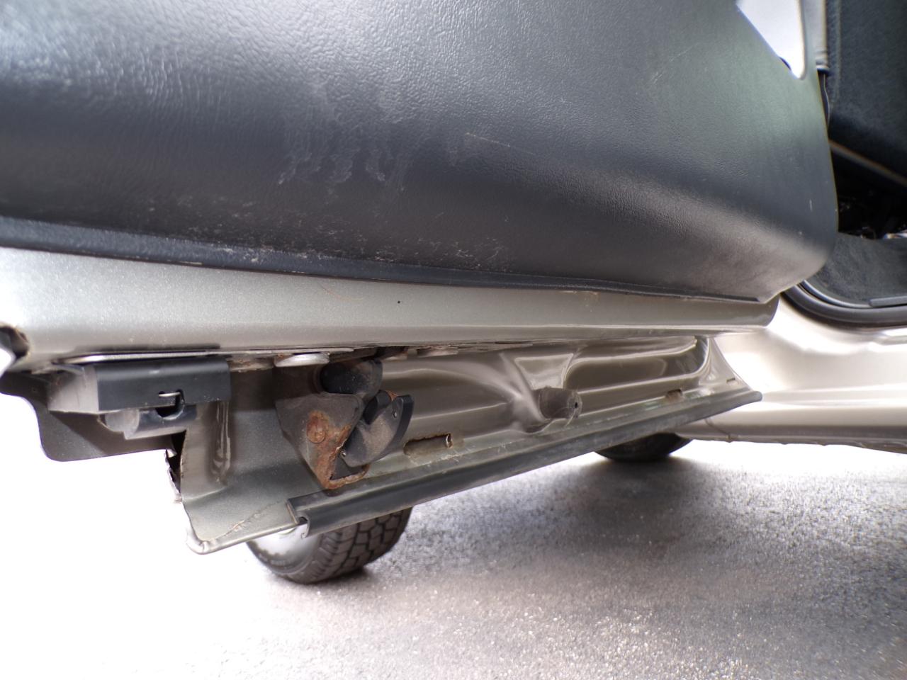 Chevrolet Silverado 1500 Ext Cab 143.5" WB LT 2002