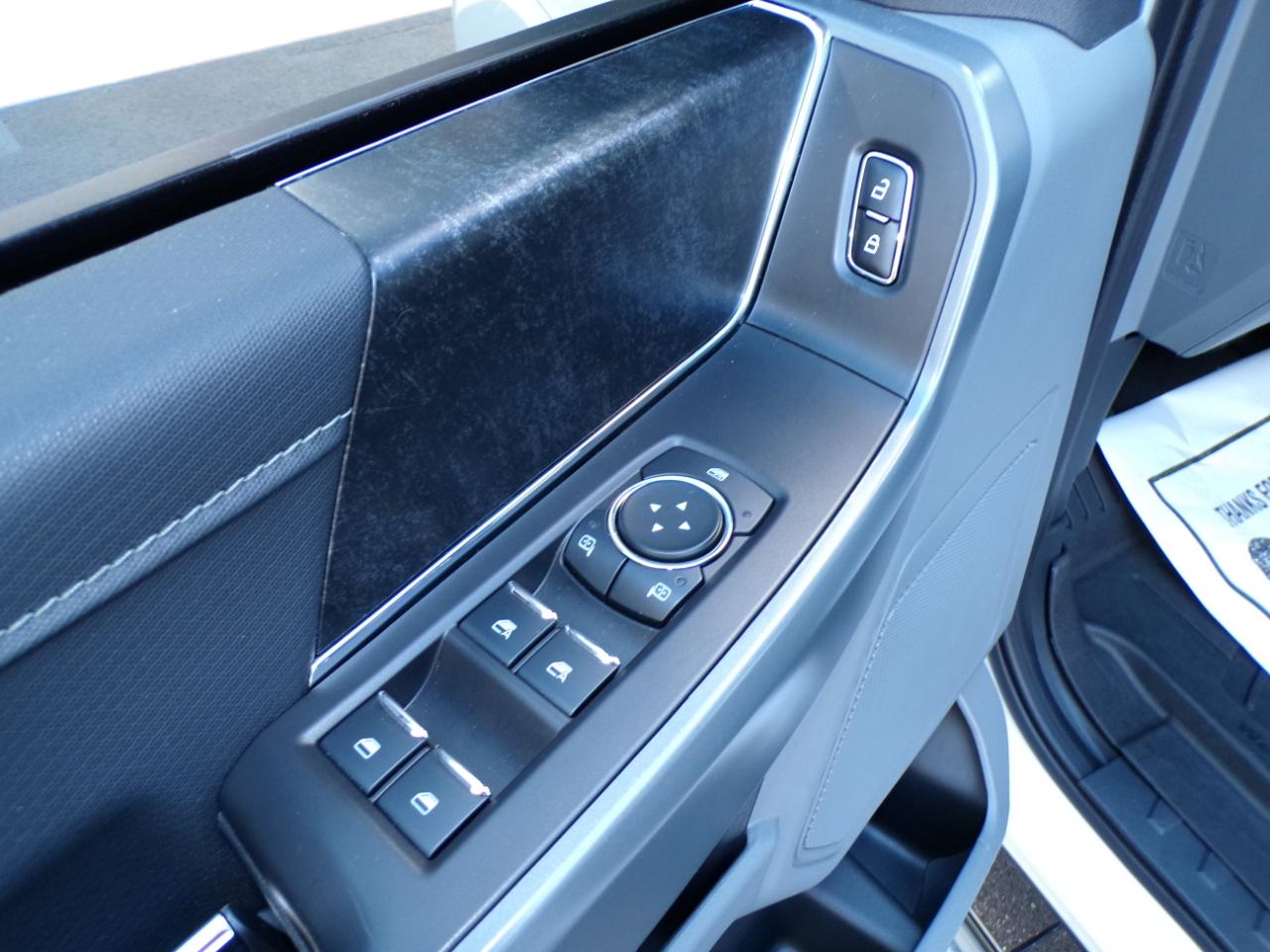 Ford F-150 XLT 4WD SuperCrew 5.5' Box 2023