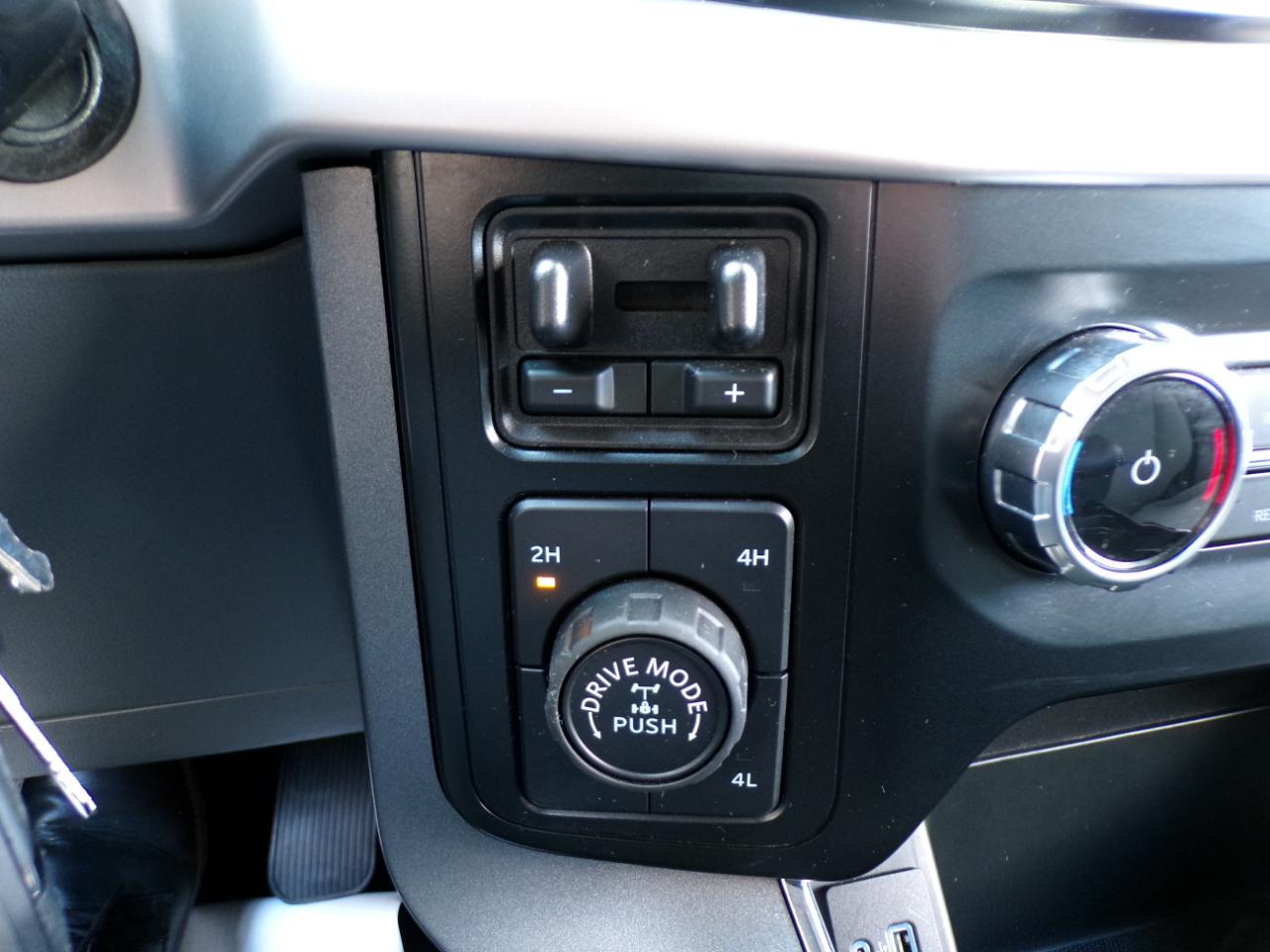 Ford F-150 XLT 4WD SuperCrew 5.5' Box 2023