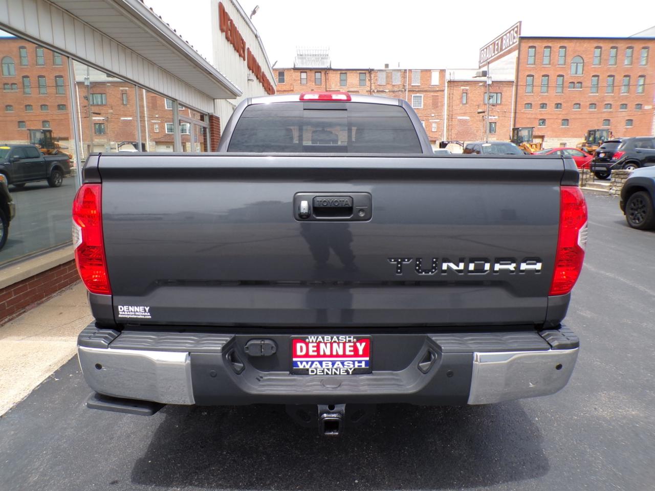 Toyota Tundra 4WD Truck Double Cab 5.7L FFV V8 6-Spd AT LTD (Natl) 2015