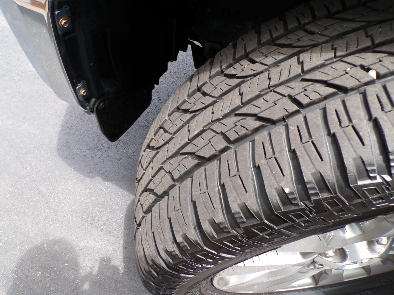 Toyota Tundra 4WD Truck Double Cab 5.7L FFV V8 6-Spd AT LTD (Natl) 2015