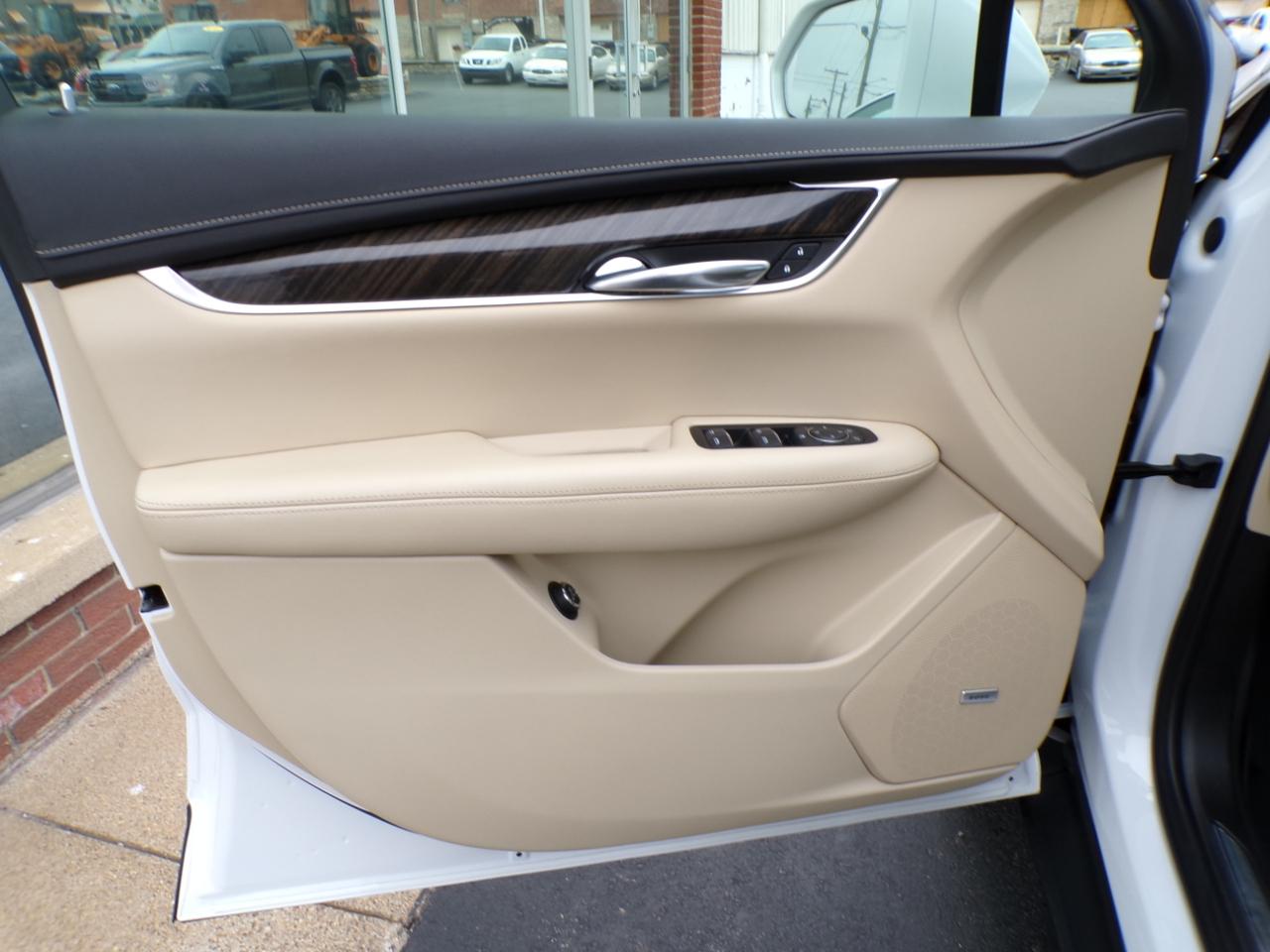 Cadillac XT5 FWD 4dr 2019