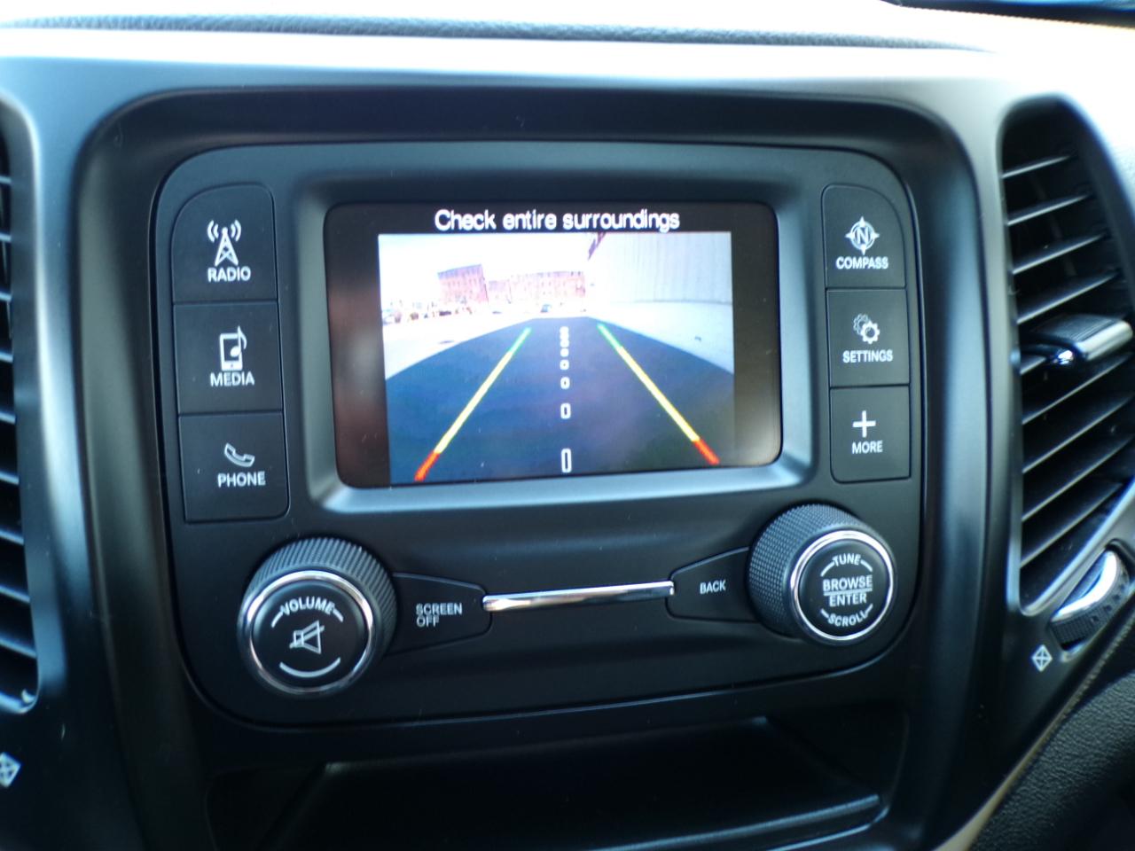 Jeep Cherokee 4WD 4dr Sport 2014